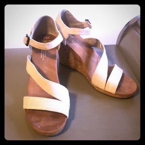 TOMS Strapped wedge heels
